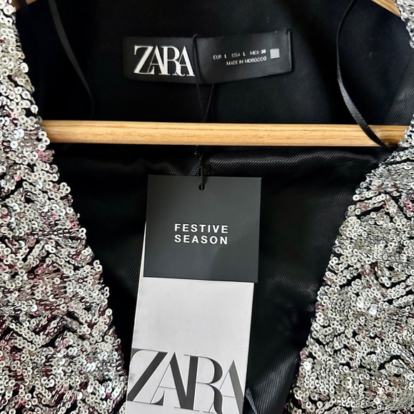 NWT Zara Silver Sequin Blazer - Size L - Picture 4 of 14